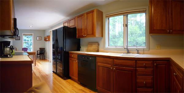 487 Old Farm Road Amherst, MA 01002 - Photo 7 of 21 Gallery Image 7