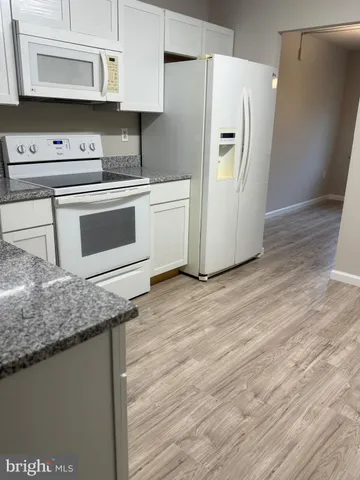 $2,250 | 11739 Ledura Court, Unit T7, Reston, VA 20191