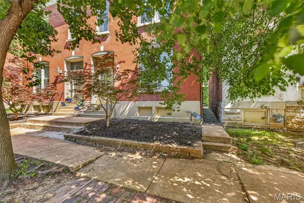 $158,900 | 1913 Senate Street, Unit A, St. Louis, MO 63118