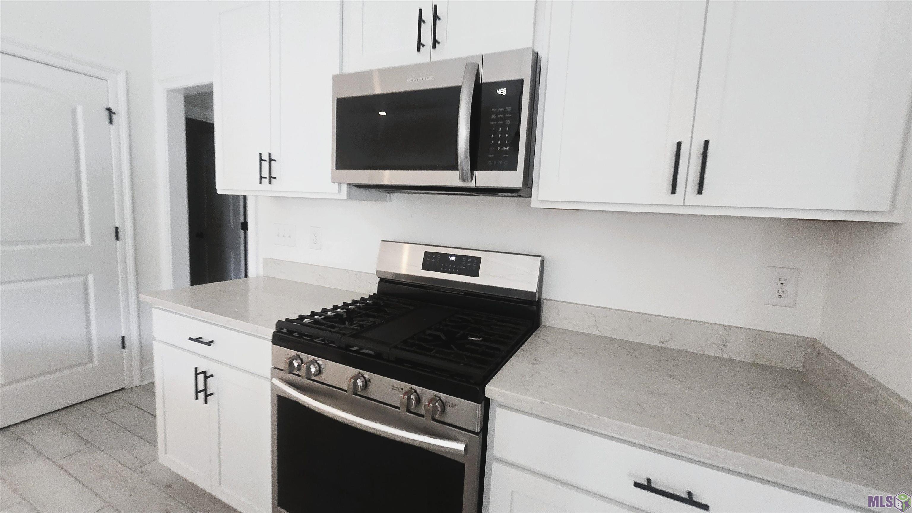 9232 Asoka Avenue Baton Rouge, LA 70810 - Photo 11 of 32 Gallery Image 11