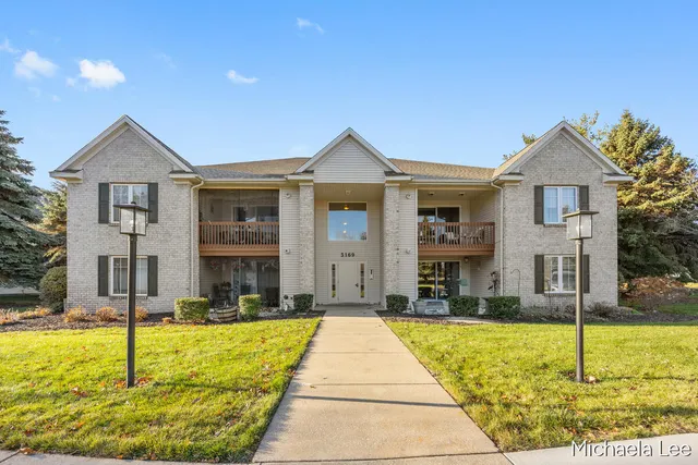 $234,900 | 3169 East Crystal Waters Drive, Unit 8, Holland, MI 49424