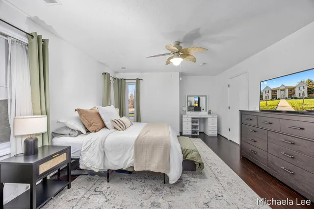 $234,900 | 3169 East Crystal Waters Drive, Unit 8, Holland, MI 49424