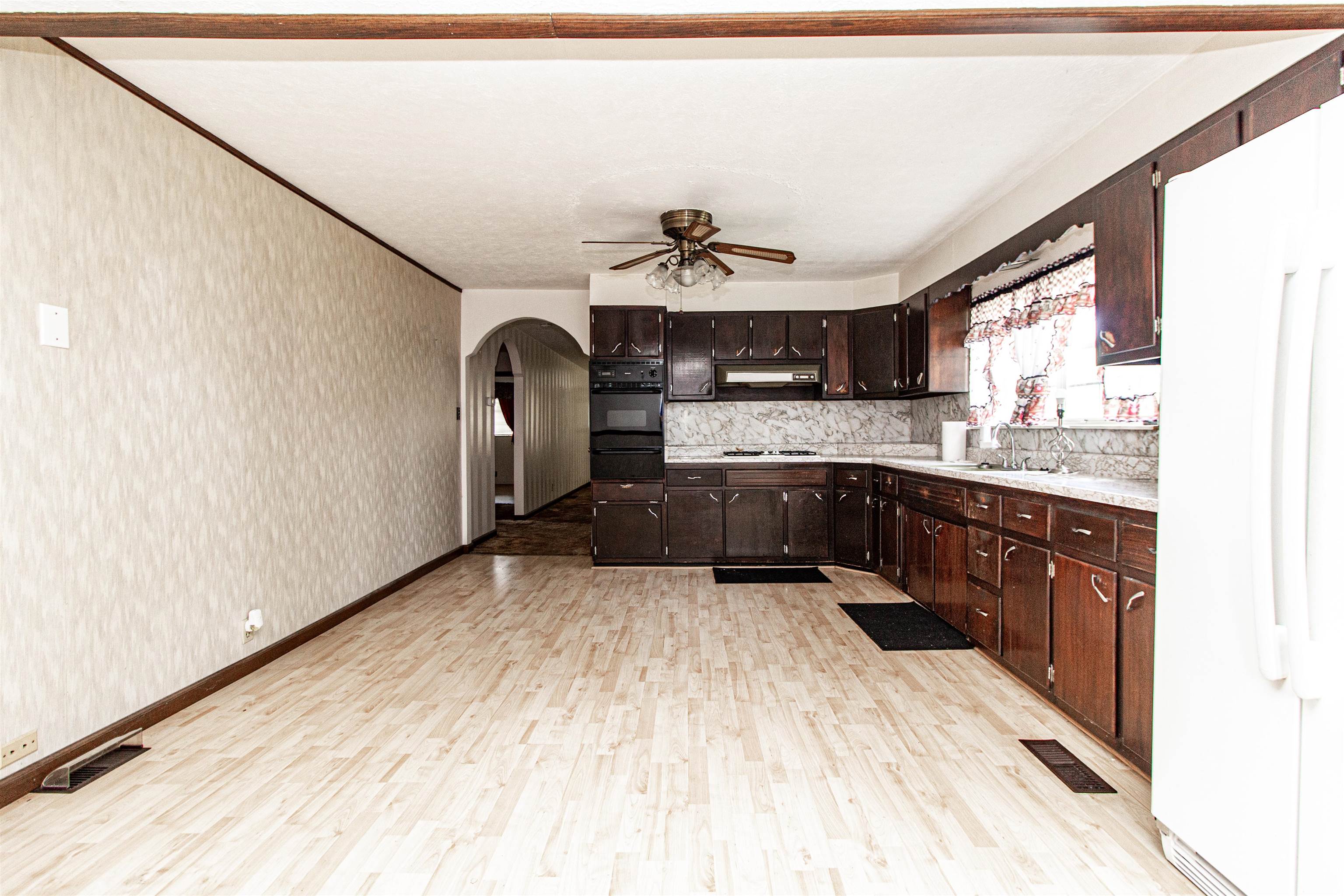59 Bellefonte Road Russell, KY 41169 - Photo 7 of 25