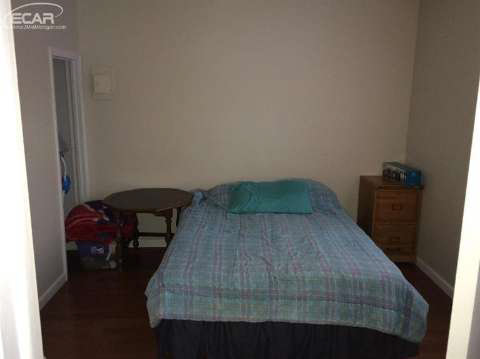 5404 North Linden Road Flint, MI 48504 - Photo 24 of 35 20430693-23.JPG