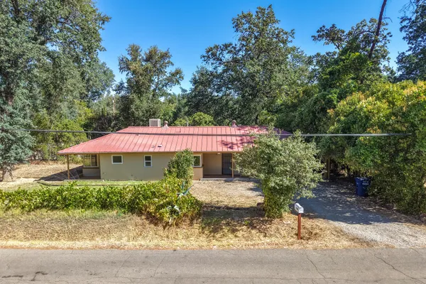 $425,000 | 6151 Emerald Lane, Redding, CA 96001