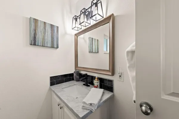 $2,218,888 | 2180 Patton Avenue, Napa, CA 94559