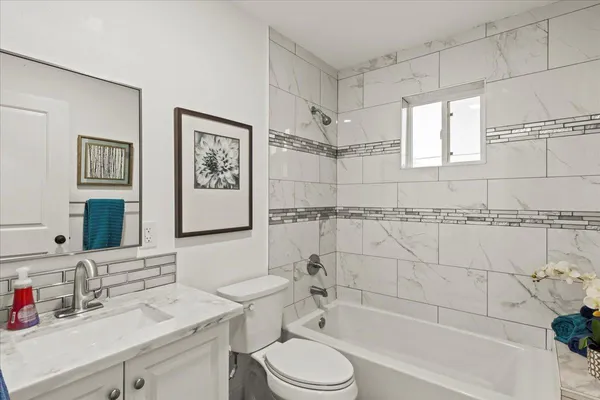 $2,218,888 | 2180 Patton Avenue, Napa, CA 94559