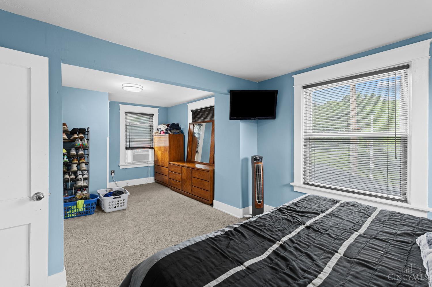 6505 Madison Road Cincinnati, OH 45227 - Photo 13 of 27
