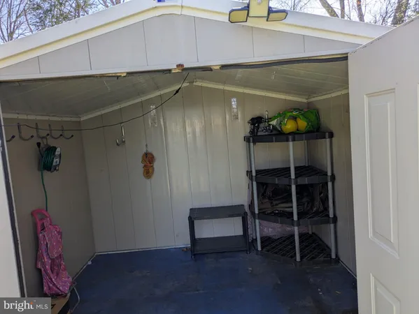 $79,900 | 24 Lakeshore Drive, Southampton, NJ 08088