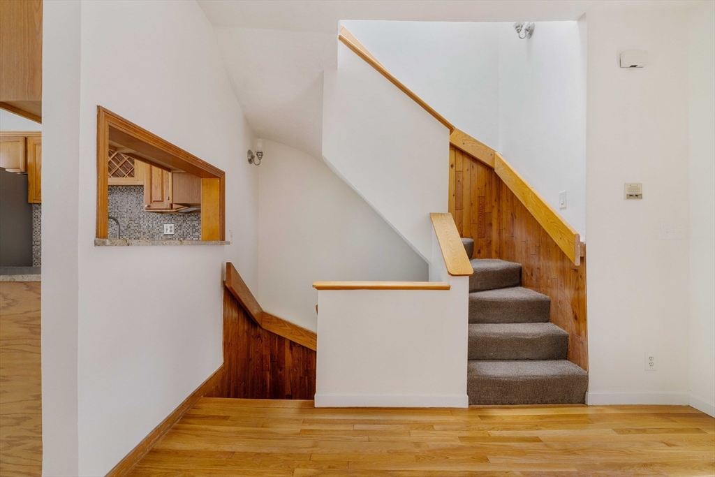 195 Endicott Street, Unit 3 Boston, MA 02113 - Photo 3 of 25