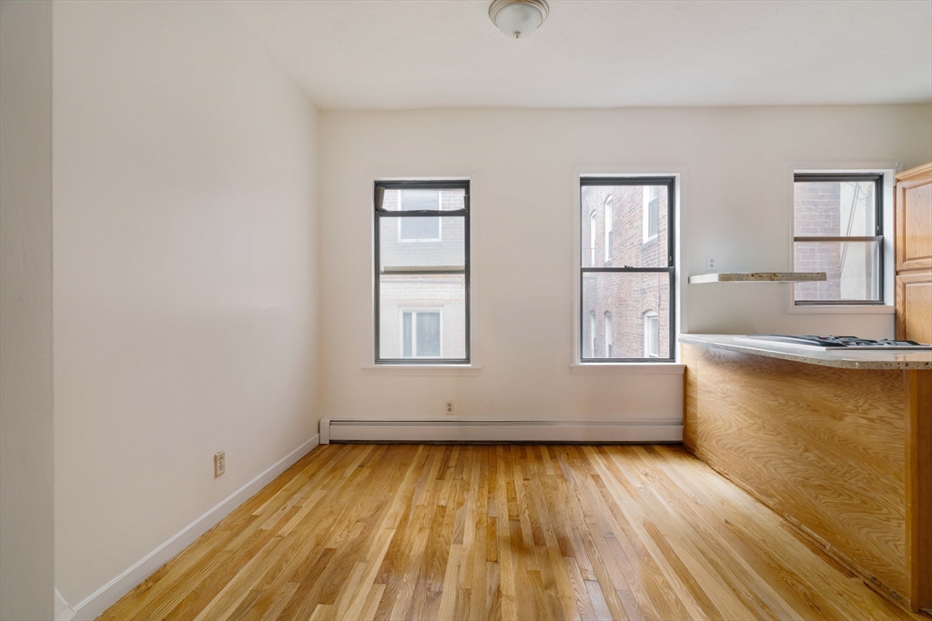 195 Endicott Street, Unit 3 Boston, MA 02113 - Photo 7 of 25