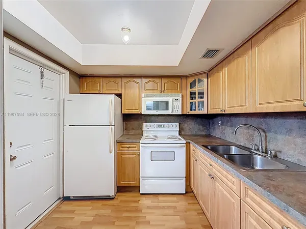$110,000 | 6730 Arbor Drive, Unit 110, Miramar, FL 33023
