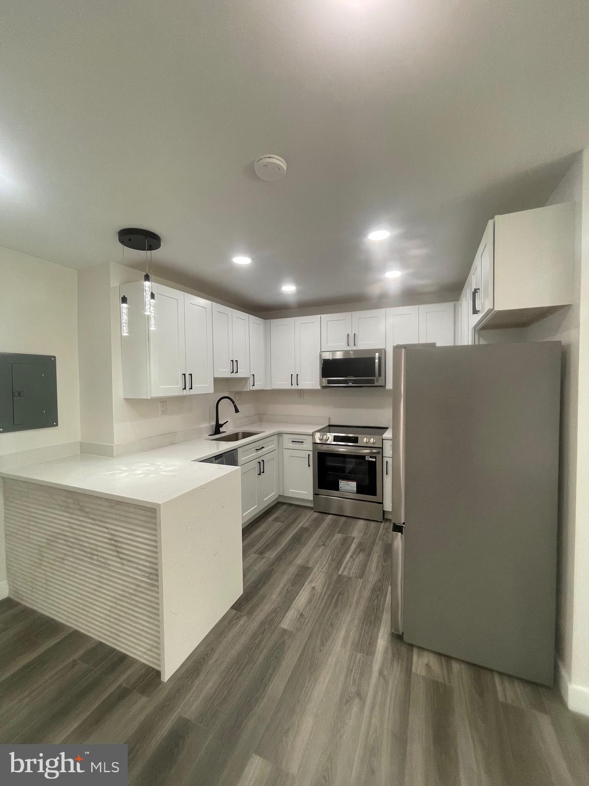 3811 Swann Road, Unit 202 Suitland, MD 20746 - Photo 3 of 38