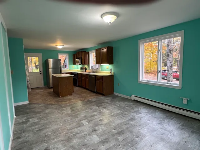 $425,000 | 4 Brookwood Drive, Ossipee, NH 03864