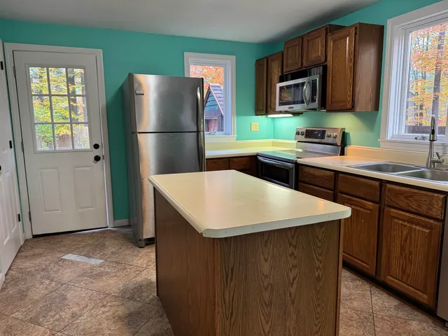 $425,000 | 4 Brookwood Drive, Ossipee, NH 03864