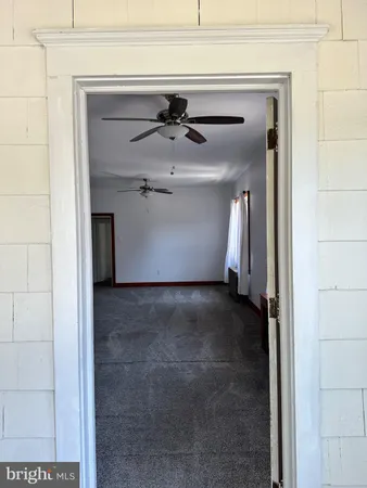 $1,300 | 29-29 East Gloucester Pike, Unit B, Barrington, NJ 08007