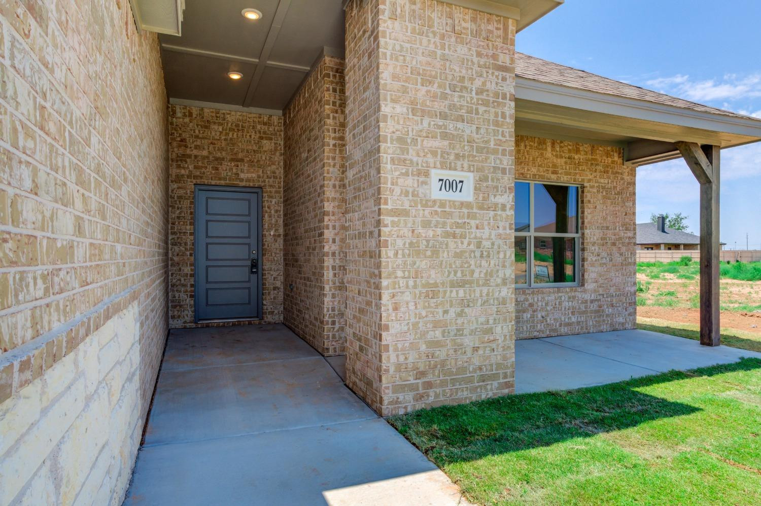 7007 18th Street Lubbock, TX 79416 - Photo 3 of 34 a view of an entryway of house