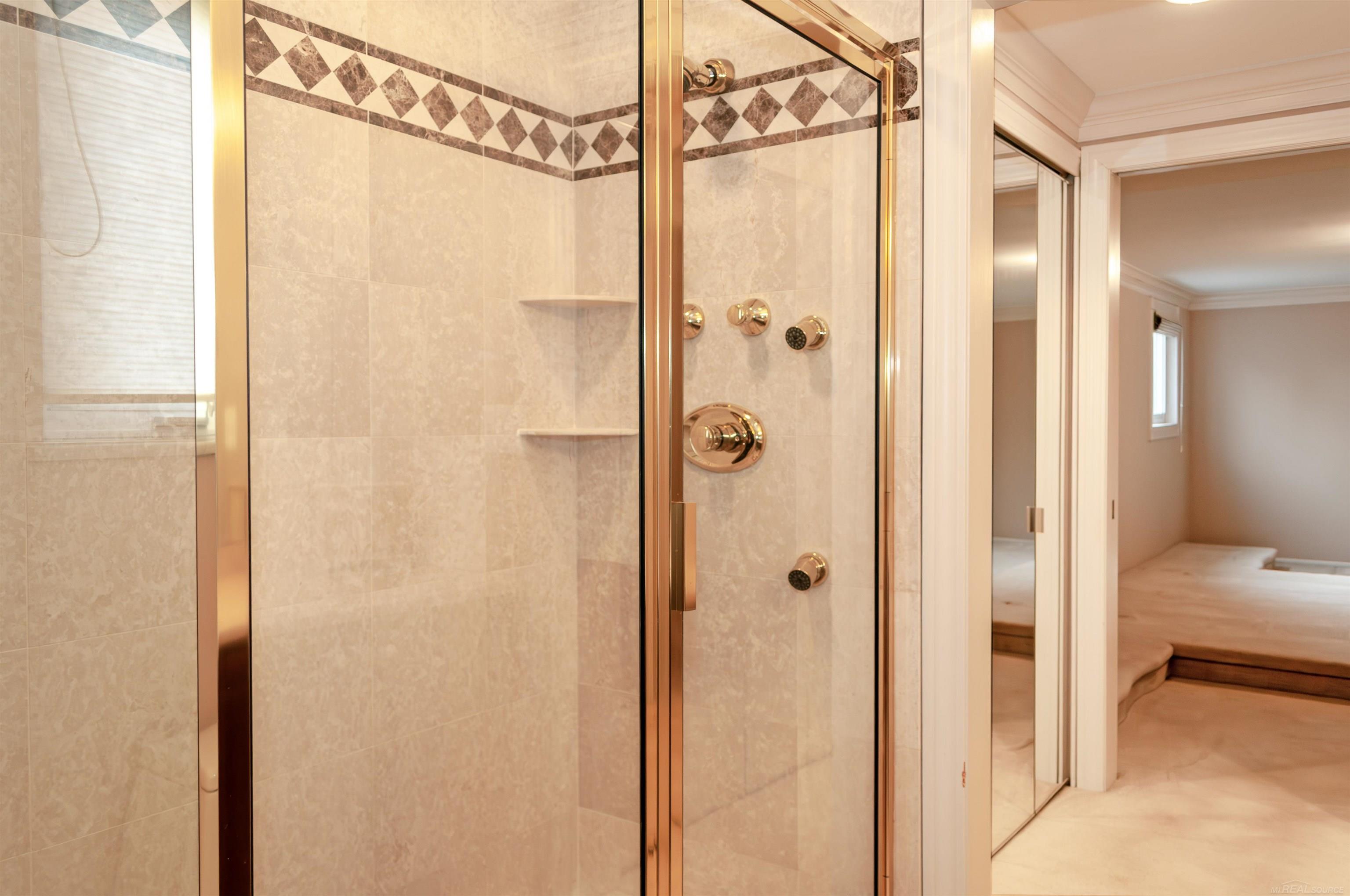 1010 Canterbury Road Grosse Pointe Woods, MI 48236 - Photo 45 of 65
