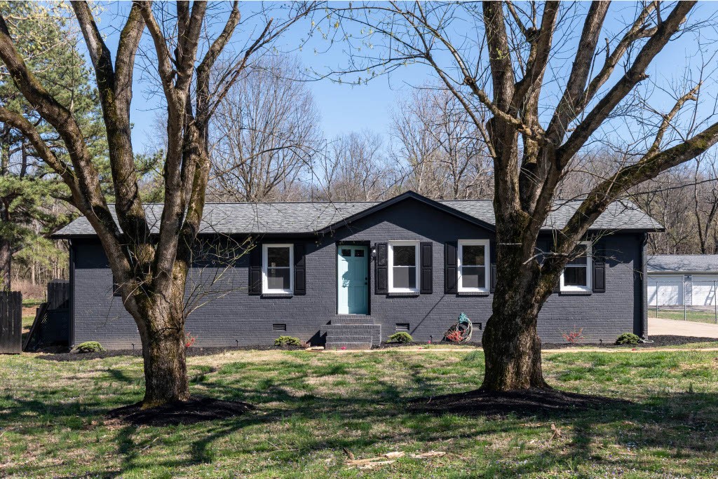 1293 Webb Road Lewisburg, TN 37091 - Photo 2 of 32 Gallery Image 2