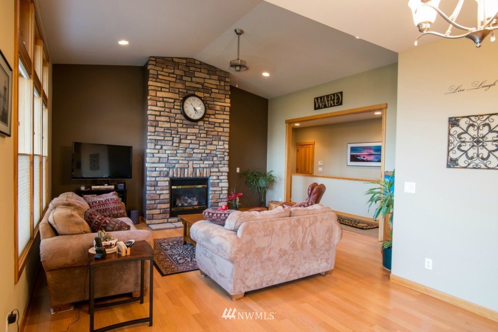 2976 Cameron Ridge Lane Ferndale, WA 98248 - Photo 8 of 25