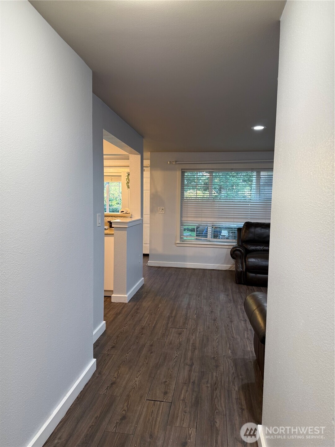 12404 East Gibson Road East, Unit Q101 Everett, WA 98204 - Photo 5 of 21