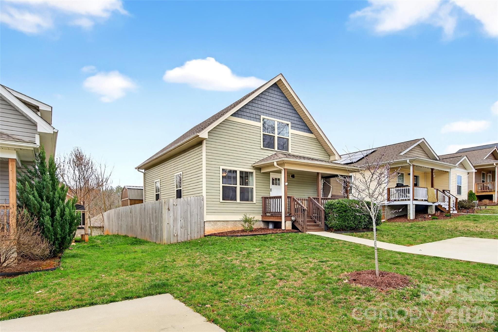 18 Yarrow Meadow Road Weaverville, NC 28787 - Photo 2 of 47