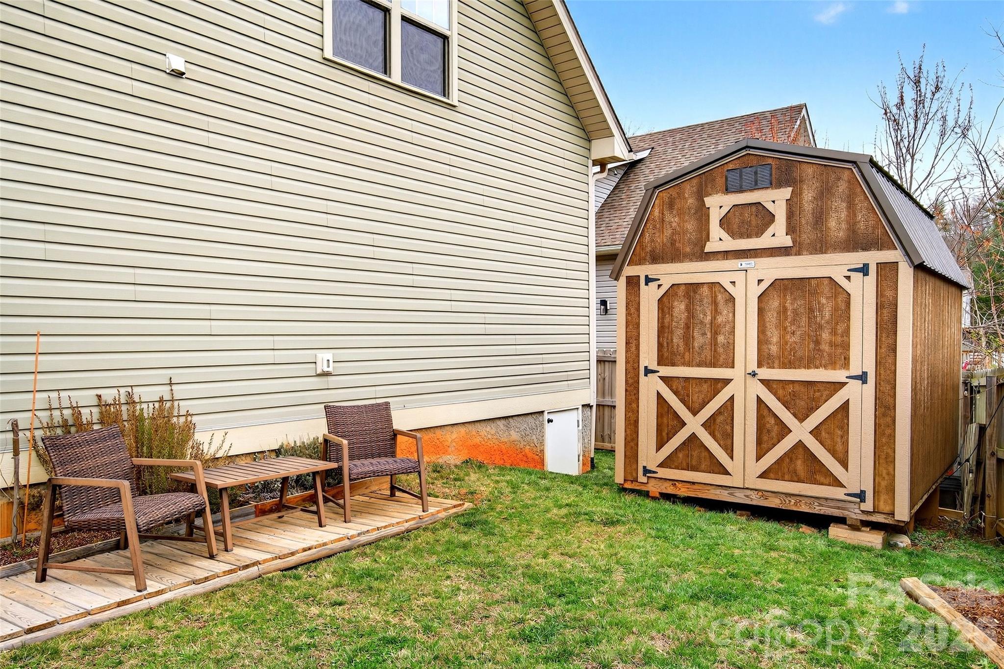 18 Yarrow Meadow Road Weaverville, NC 28787 - Photo 9 of 47