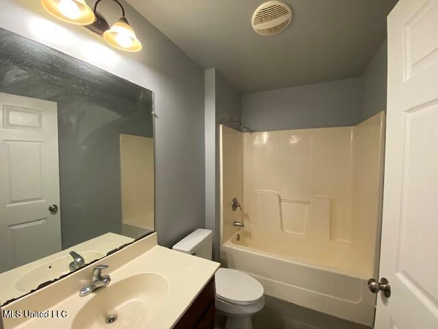 2816 53rd Avenue, Unit A Gulfport, MS 39501 - Photo 5 of 10 IMG_0409