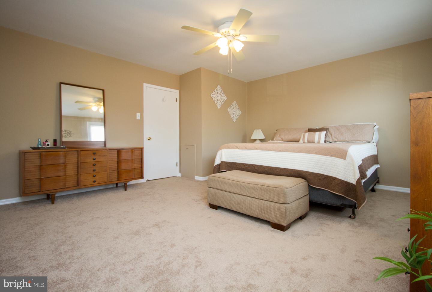 3644 Salina Road Philadelphia, PA 19154 - Photo 22 of 44 Gallery Image 22