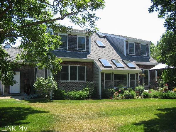 44 Bold Meadow Road Edgartown, MA 02539 - Photo 2 of 16 http://d1qzqeyxiitrap.cloudfront.net/photos/17659/600/a3d4d424.jpg