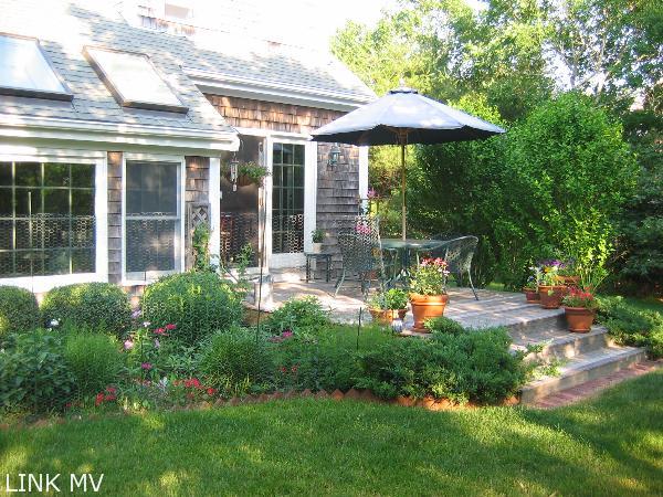 44 Bold Meadow Road Edgartown, MA 02539 - Photo 3 of 16 http://d1qzqeyxiitrap.cloudfront.net/photos/17659/600/5b58652b.jpg