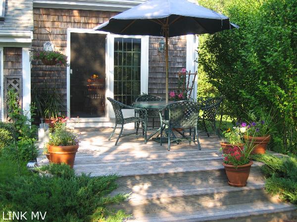 44 Bold Meadow Road Edgartown, MA 02539 - Photo 4 of 16 http://d1qzqeyxiitrap.cloudfront.net/photos/17659/600/1728dcb0.jpg