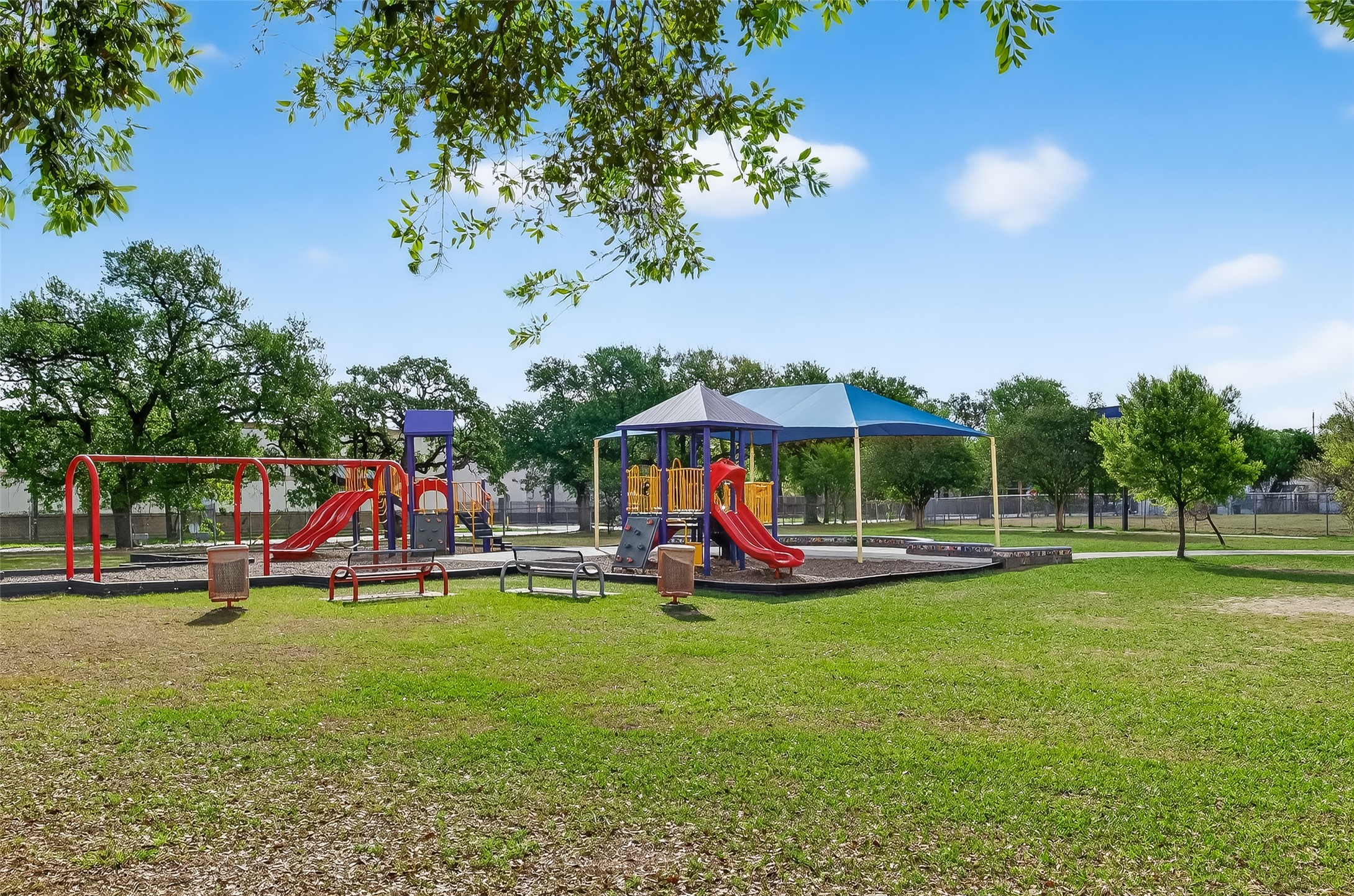 2316 Freeman Street, Unit 6 Houston, TX 77009 - Photo 24 of 25 a view of an outdoor space and deck