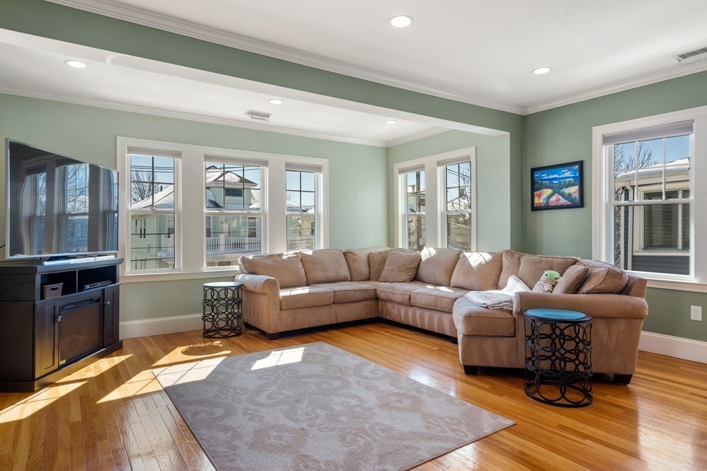 87 Egerton Road, Unit 87 Arlington, MA 02474 - Photo 2 of 35 Gallery Image 2