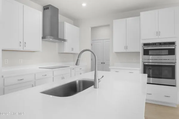 $2,350 | 7418 Linda Vista Lane, Leland, NC 28451