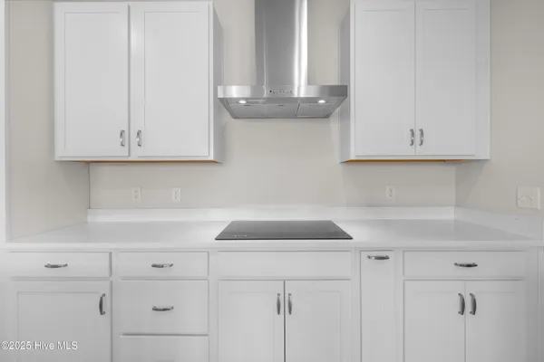 $2,350 | 7418 Linda Vista Lane, Leland, NC 28451