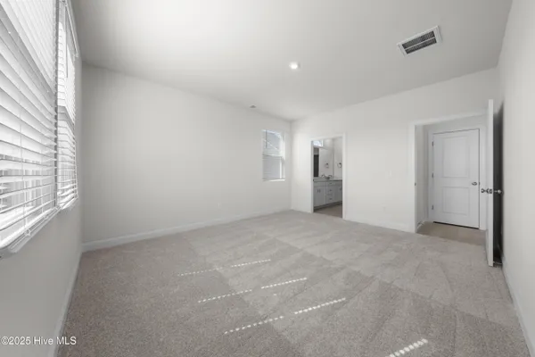 $2,350 | 7418 Linda Vista Lane, Leland, NC 28451