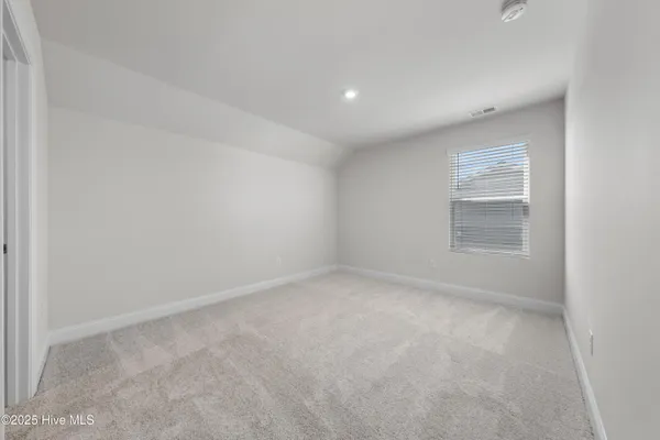 $2,350 | 7418 Linda Vista Lane, Leland, NC 28451