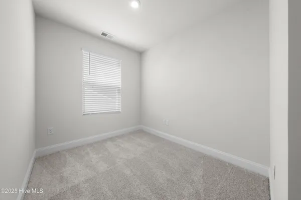 $2,350 | 7418 Linda Vista Lane, Leland, NC 28451