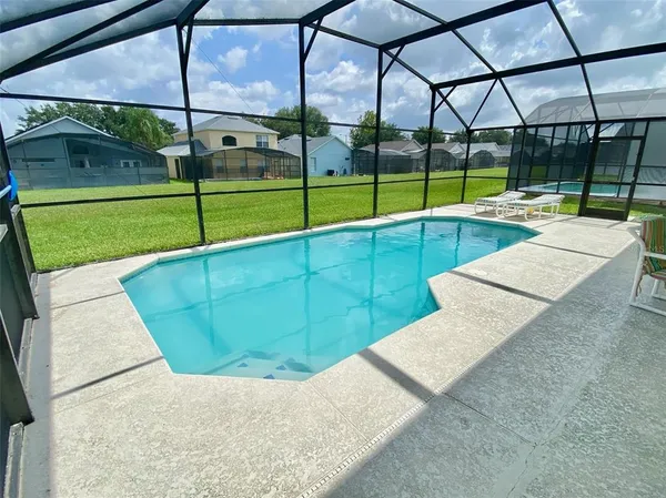 $2,400 | 611 Casterton Circle, Davenport, FL 33897