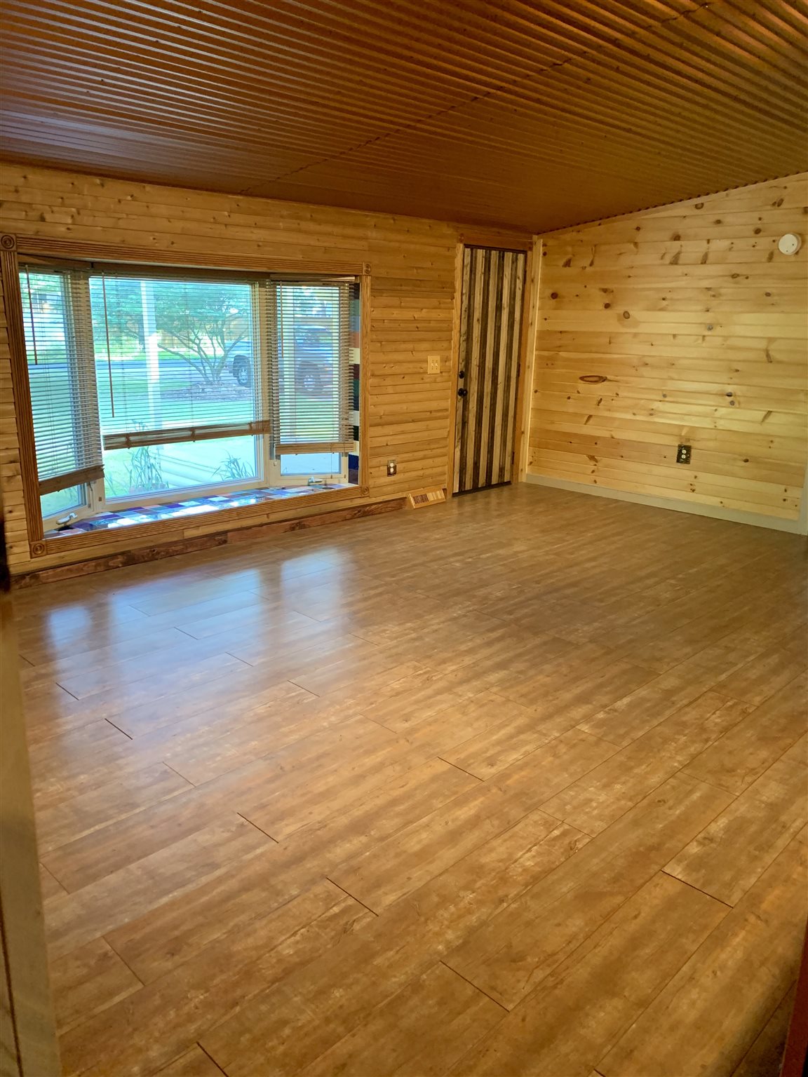 10147 Henry Road Osceola, IN 46561 - Photo 21 of 29 Gallery Image 21