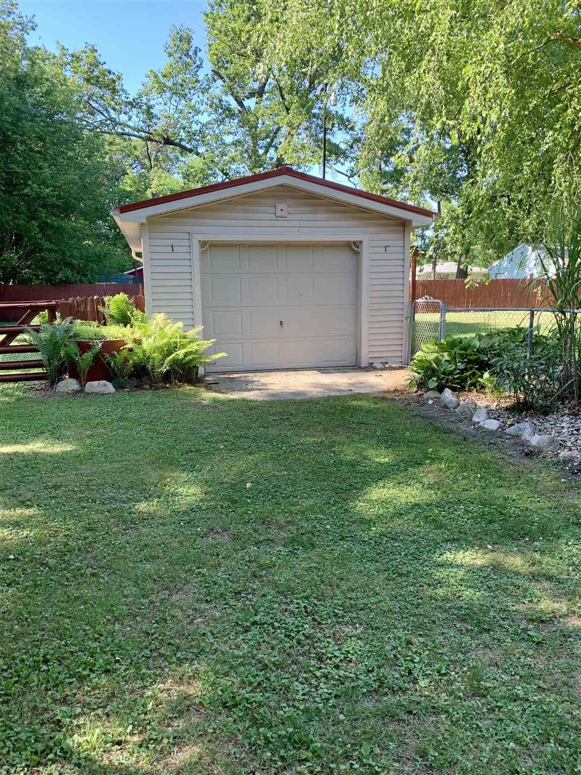 10147 Henry Road Osceola, IN 46561 - Photo 5 of 29 Gallery Image 5