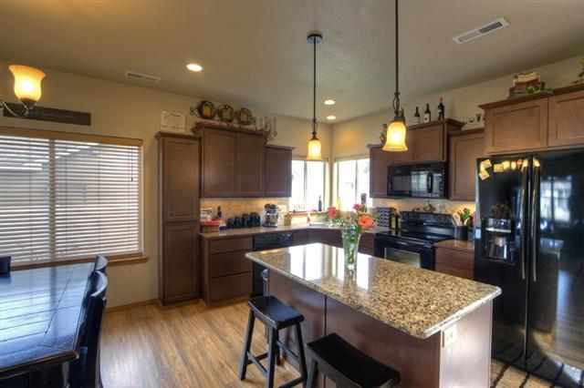 5205 North Avalon Road Spokane Valley, WA 99216 - Photo 7 of 9