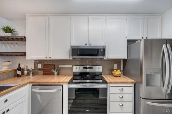 $419,000 | 14094 Sosna Way, Guerneville, CA 95446