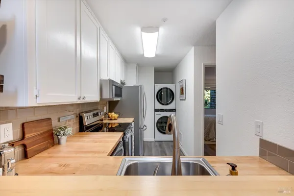 $419,000 | 14094 Sosna Way, Guerneville, CA 95446