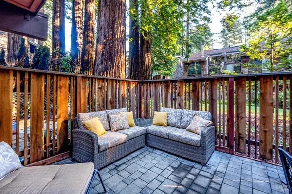 $419,000 | 14094 Sosna Way, Guerneville, CA 95446