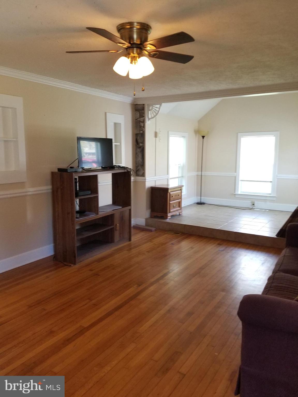 21 Randolph Road Fredericksburg, VA 22405 - Photo 3 of 18 Hardwood floors are beautiful