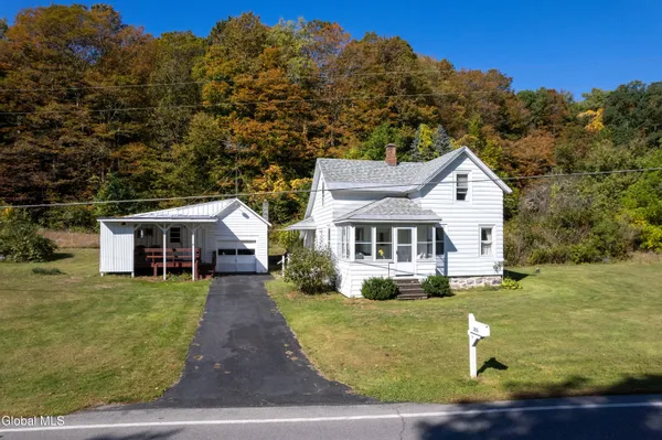 $229,900 | 355 County Highway 123, Mayfield, NY 12117