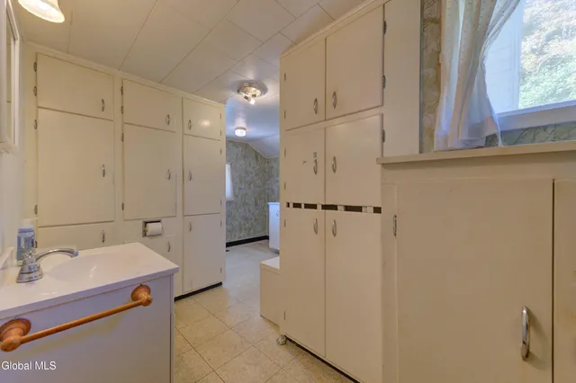 $229,900 | 355 County Highway 123, Mayfield, NY 12117