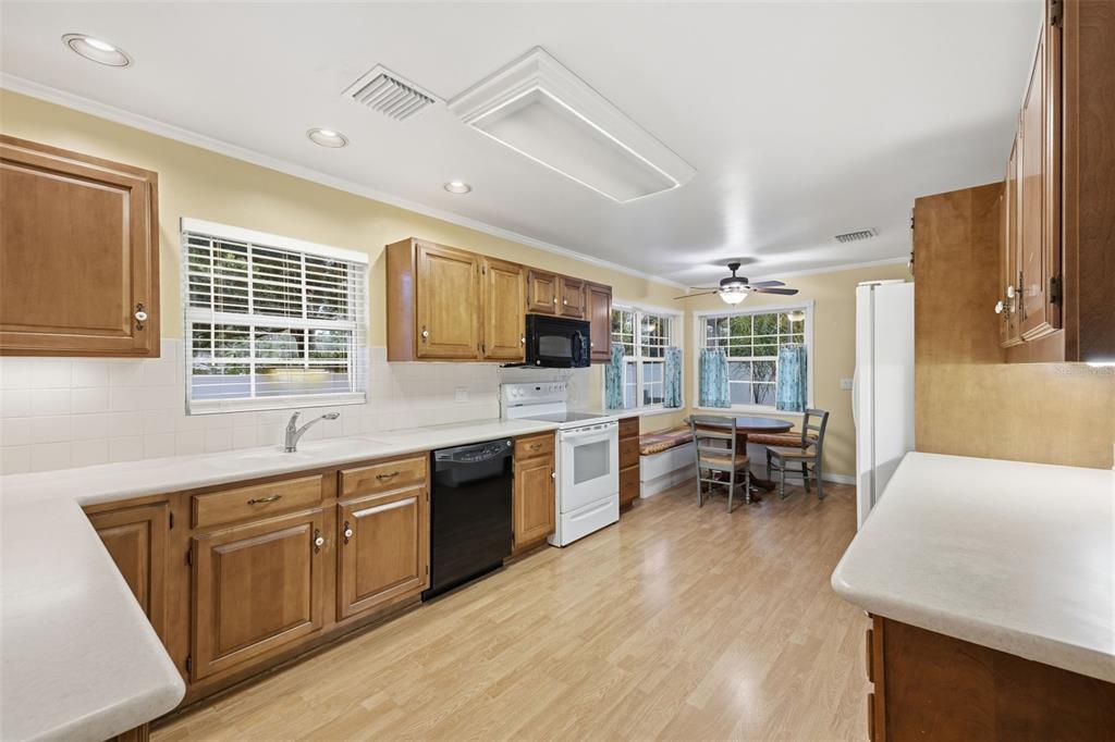 216 Inverness Avenue Temple Terrace, FL 33617 - Photo 13 of 54 Gallery Image 13